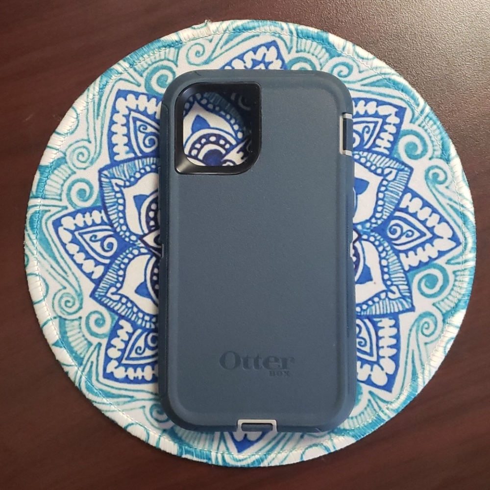 iPhone 11 Pro Otterbox Defender Series Phone Case